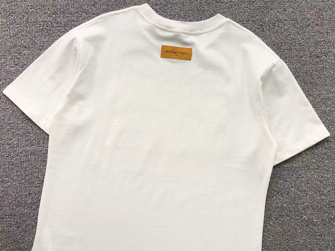 Louis Vuitton 126 L⭐ T-SHIRT 214011436 (Im 170Cm 60Kg I Wear Size S In The Phot) - Image 12
