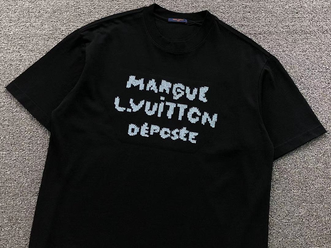 Louis Vuitton 125 L⭐ T-SHIRT 3112031021 (Im 170Cm 60Kg I Wear Size L In The Phot) - Image 11