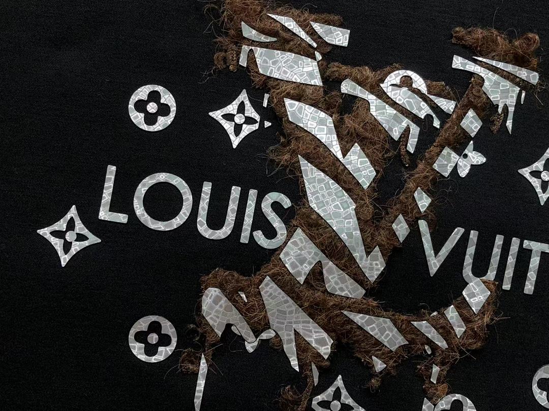 Louis Vuitton 115 L⭐ T-SHIRT 2203183604 (Im 170Cm 60Kg I Wear Size L In The Phot) - Image 14
