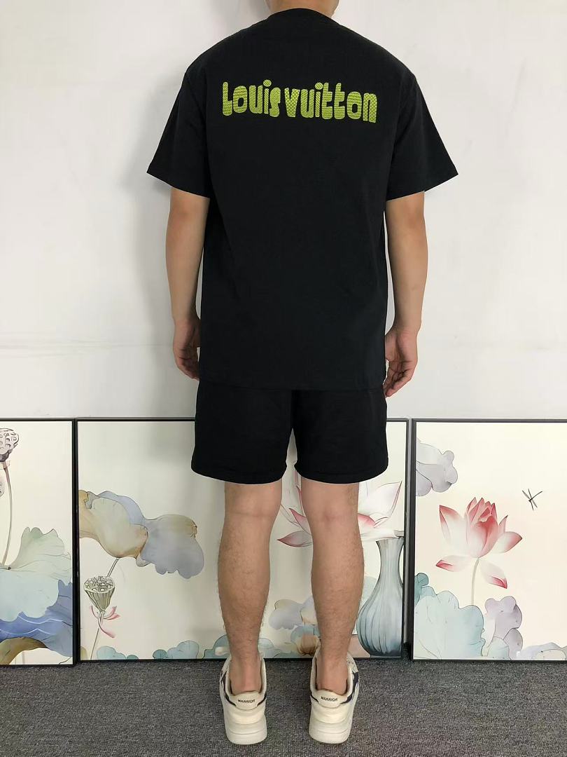 Louis Vuitton 125 L⭐ T-SHIRT 2208022015 (Im 170Cm 60Kg I Wear Size S In The Phot) - Image 4