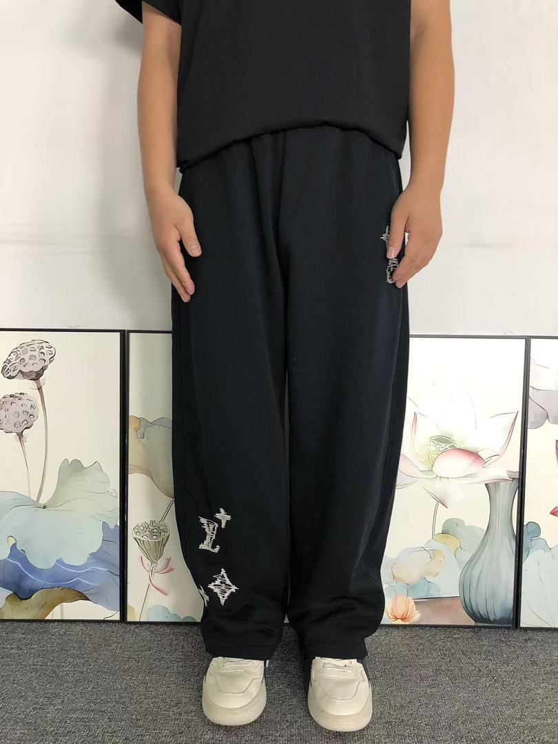 Louis Vuitton 175 L⭐ TROUSERS 3208011821 (Im 170Cm 60Kg I Wear Size M In The Phot) - Image 3