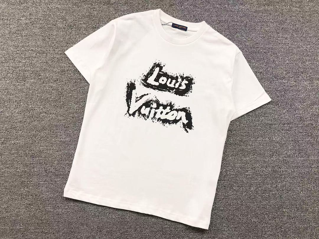 Louis Vuitton 108 L⭐ T-SHIRT 41062621126 (Im 170Cm 60Kg I Wear Size XS In The Phot) - Image 7