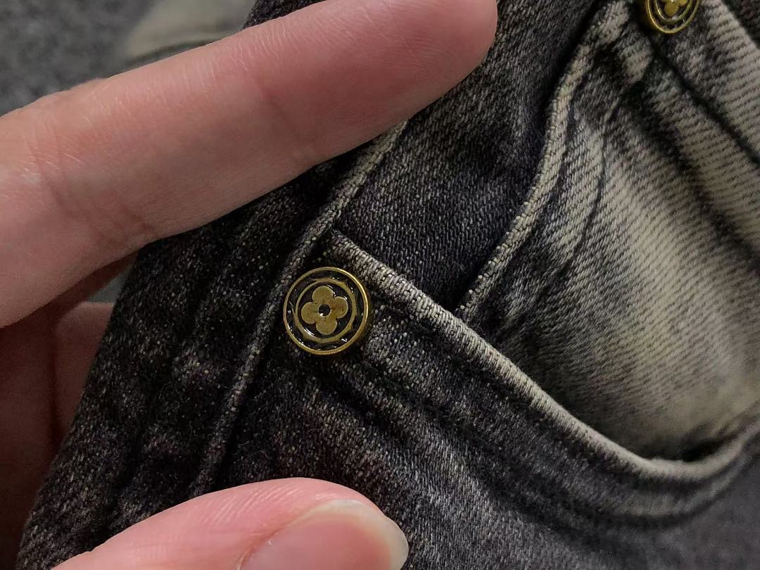 Louis Vuitton 195 L⭐ - Image 20