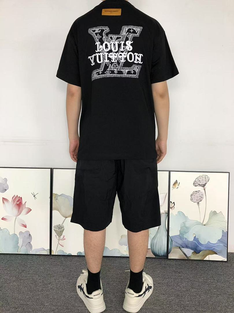 Louis Vuitton 118 L⭐ T-SHIRT 41062613126 (Im 170Cm 60Kg I Wear Size XS In The Phot) - Image 4