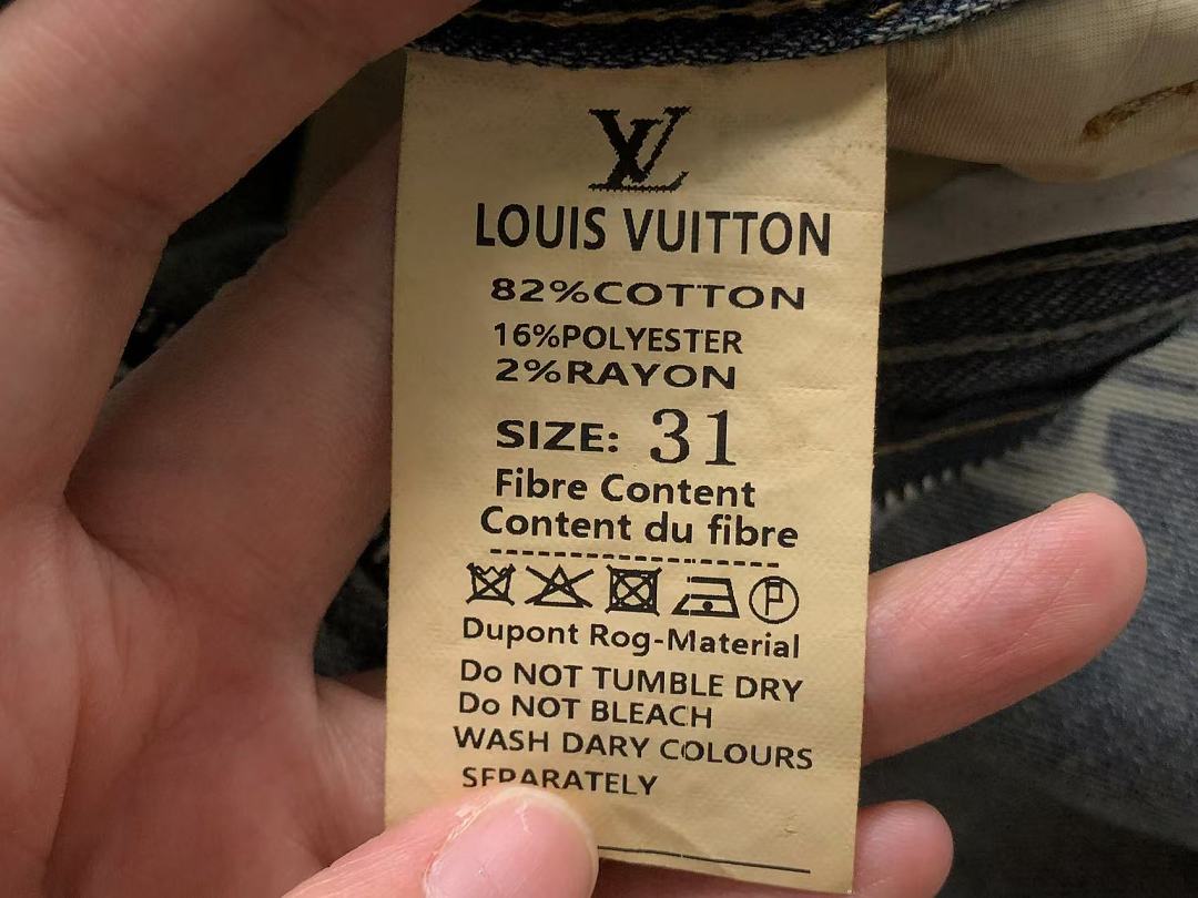 Louis Vuitton 208 L⭐ - Image 20