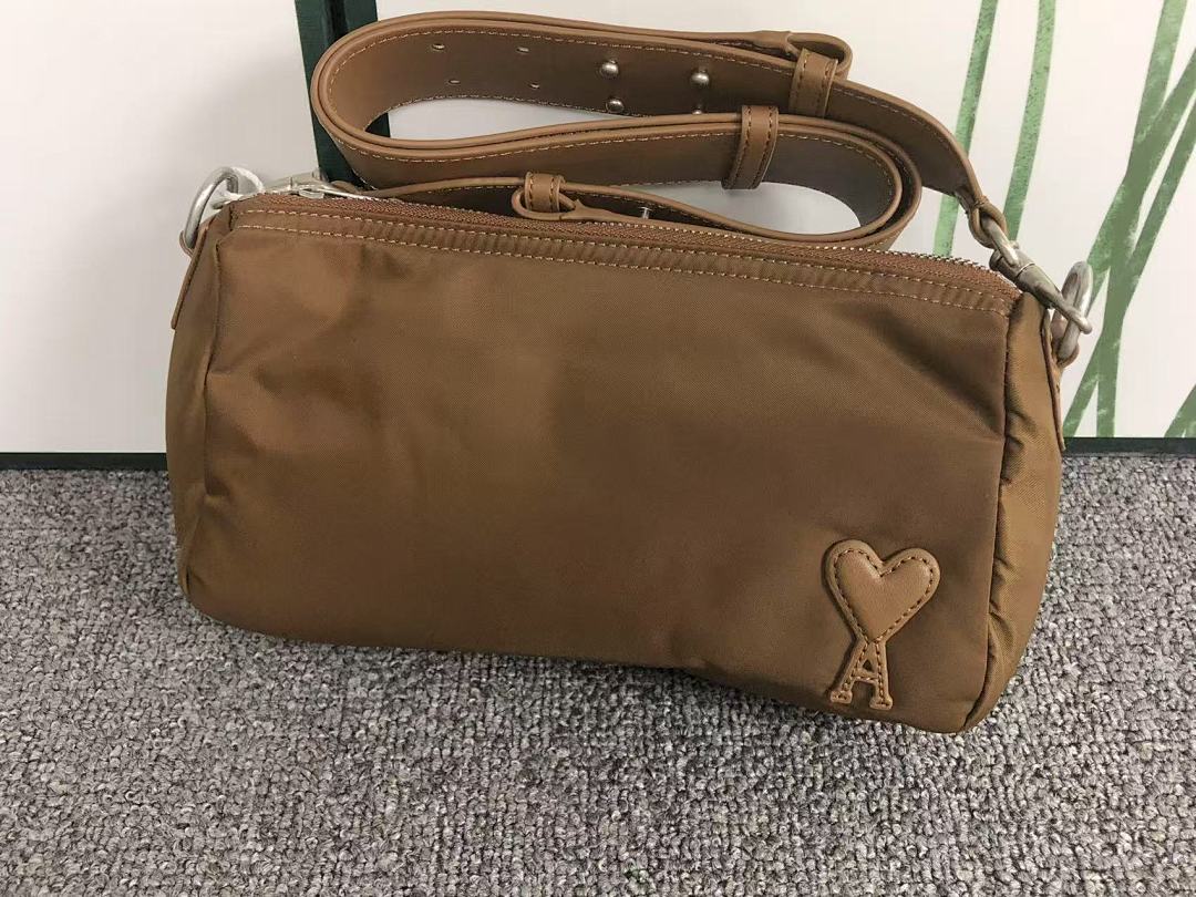 AMI 265 AMI BAG 4107220175 (Long 29CM* Wide 9CM* High 15CM) - Image 9