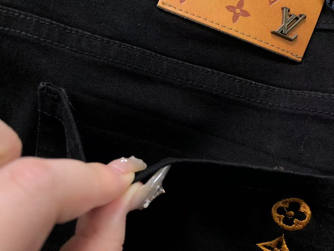 Louis Vuitton 195 L⭐ - Image 16