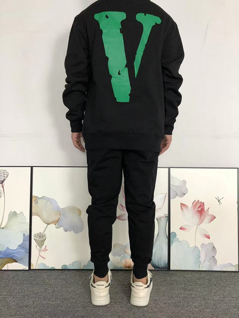 On Running 118 VLONE HOODIE 510115991 (Im 170Cm 60Kg I Wear Size S In The Phot) - Image 4