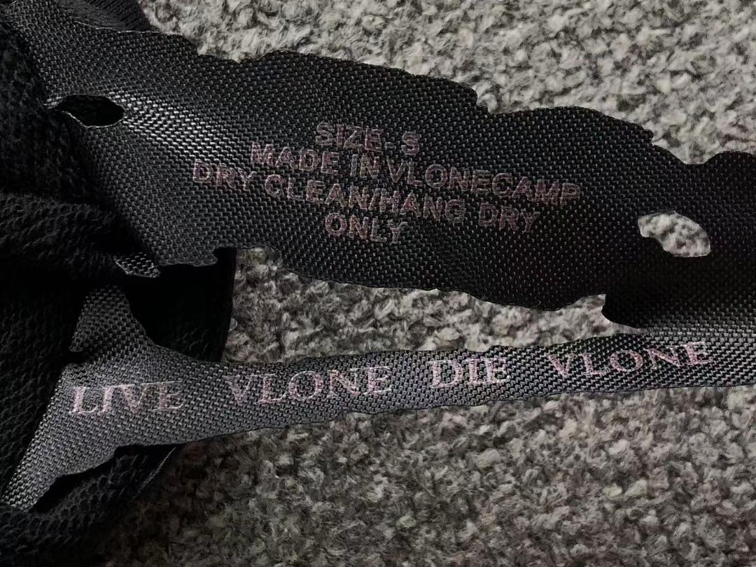 On Running 118 VLONE HOODIE 510119391 (Im 170Cm 60Kg I Wear Size S In The Phot) - Image 26