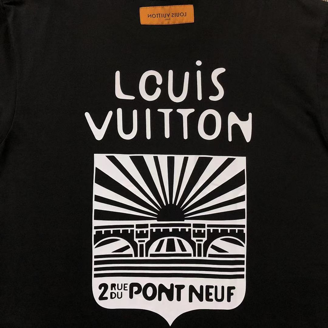 Louis Vuitton 108 L⭐ T-SHIRT 503051870 (Im 170Cm 55Kg I Wear Size M In The Phot) - Image 8