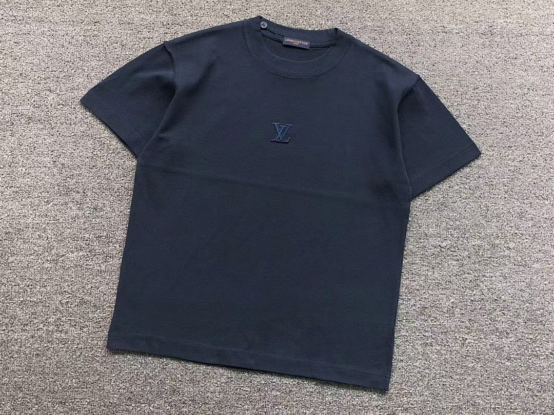 Louis Vuitton 95 L⭐ T-SHIRT 57112981 (Im 170Cm 60Kg I Wear Size M In The Phot) - Image 9