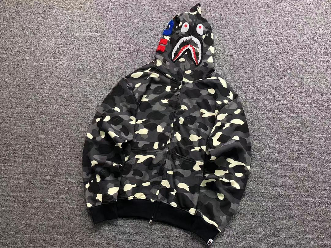 Bape 218 BAPE HOODIE 4111100277 (Im 170Cm 60Kg I Wear Size L In The Phot) - Image 9