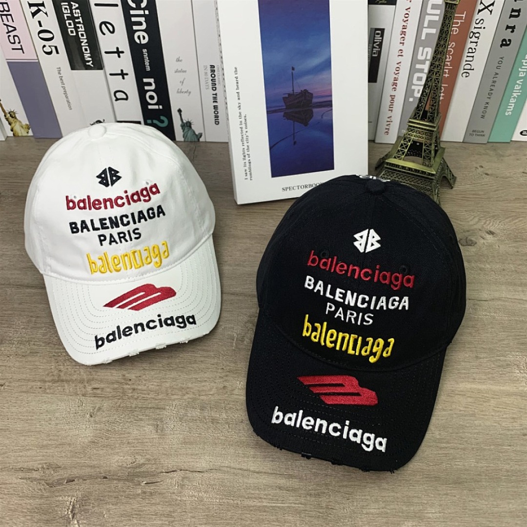 Balenciaga 68 B⭐L⭐⭐⭐IA⭐A