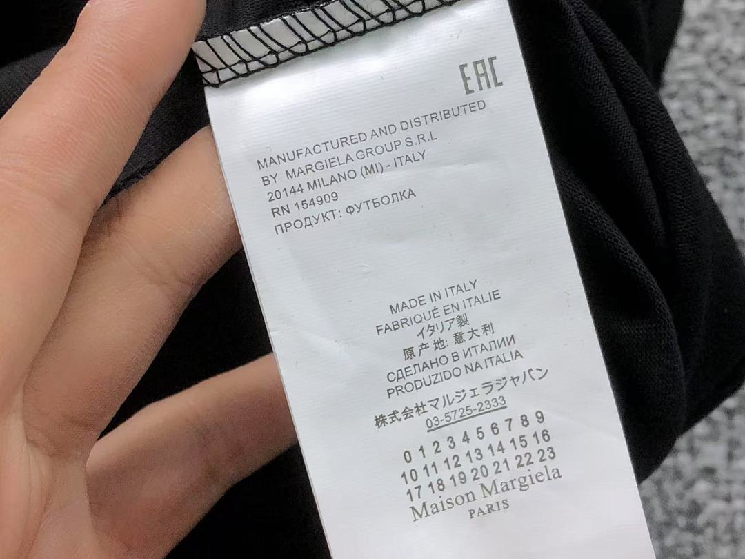 On Running 85 MAISON MARGIELA T-SHIRT 5231235162 (Im 170Cm 60Kg I Wear Size 44 In The Phot) - Image 20