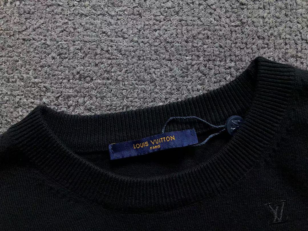 Louis Vuitton 178 L⭐ T-SHIRT 2201277321 (Im 170Cm 60Kg I Wear Size S In The Phot) - Image 15
