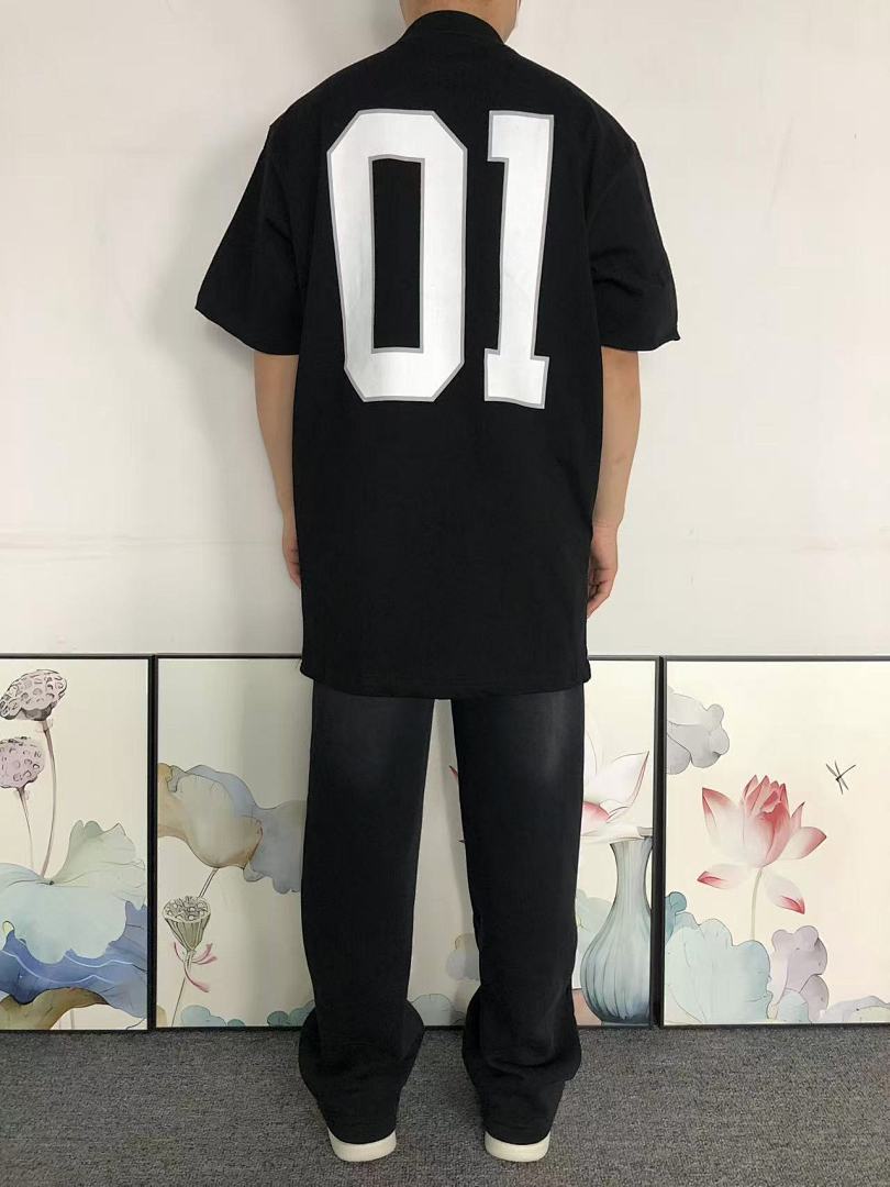 Balenciaga 128 B⭐L⭐⭐⭐IA⭐A T-SHIRT 5212214136 (Im 170Cm 60Kg I Wear Size XS In The Phot) - Image 4