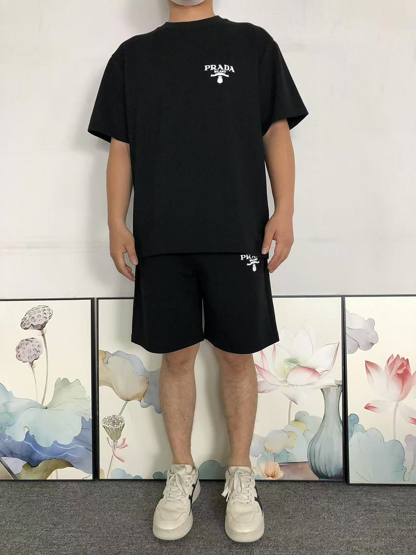 Prada 218 P⭐A⭐A T-SHIRT SHORTS 5260206147 (Im 170Cm 60Kg I Wear Size L In The Phot) - Image 4