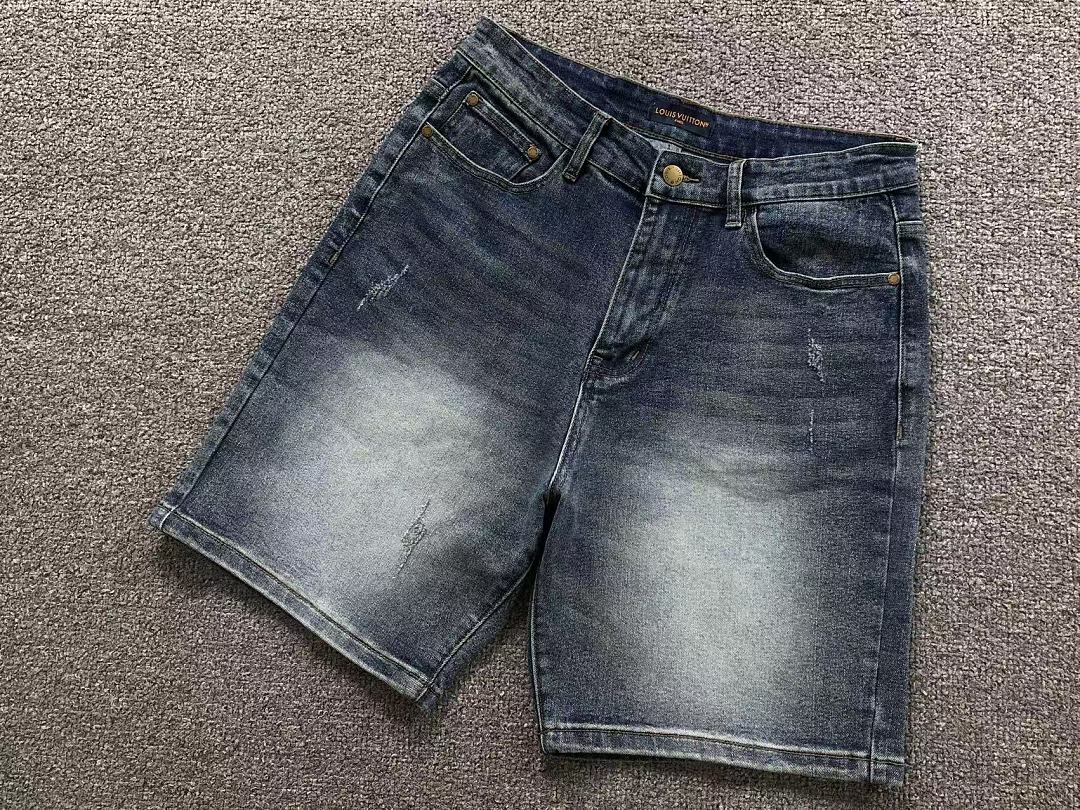 Louis Vuitton 195 L⭐ SHORTS 22061017125 (Im 170Cm 60Kg I Wear Size 31 In The Phot) - Image 10