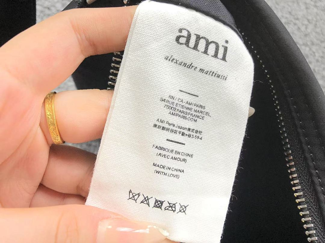 AMI 265 AMI BAG 4107220175 (Long 29CM* Wide 9CM* High 15CM) - Image 18