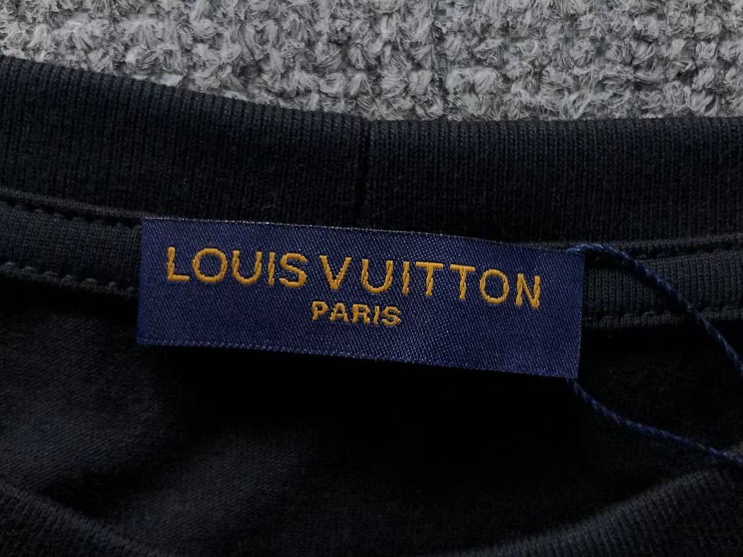 Louis Vuitton 128 L⭐ T-SHIRT 5241405147 (Im 170Cm 60Kg I Wear Size S In The Phot) - Image 17