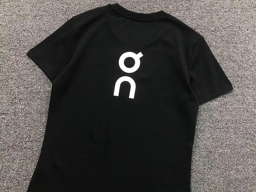 On Running 115 ON T-SHIRT FEMAIE - Image 11