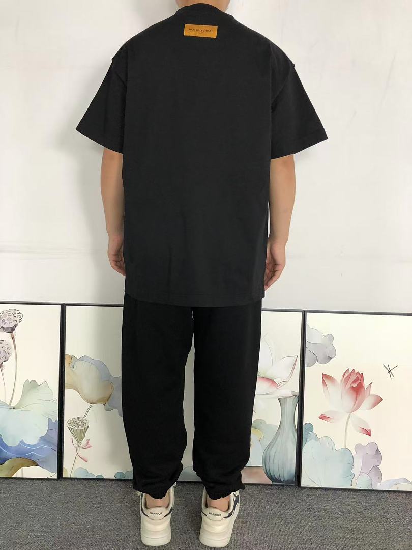 Louis Vuitton 95 L⭐ T-SHIRT 525221281 (Im 170Cm 60Kg I Wear Size XL In The Phot) - Image 4