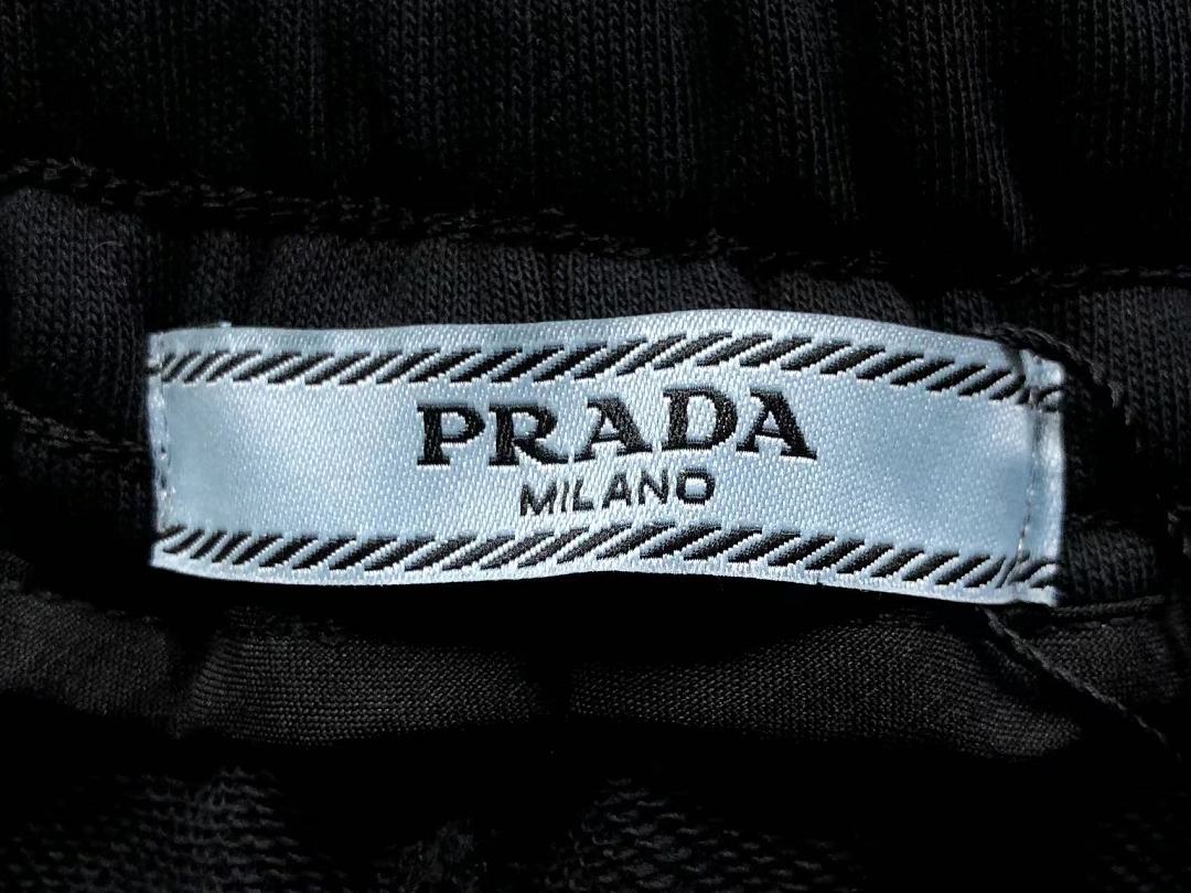 Prada 128 P⭐A⭐A SHORTS 2204150504 (Im 170Cm 60Kg I Wear Size L In The Phot) - Image 24