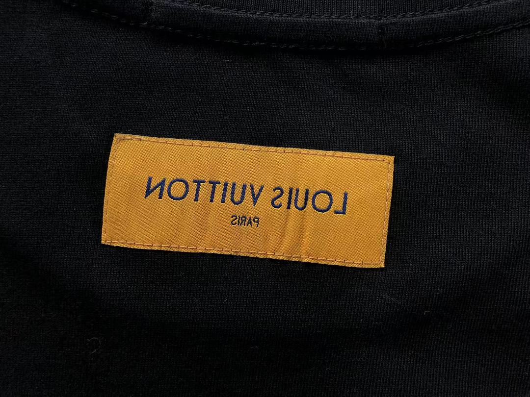 Louis Vuitton 98 L⭐ T-SHIRT 524290219 (Im 170Cm 60Kg I Wear Size M In The Phot) - Image 17