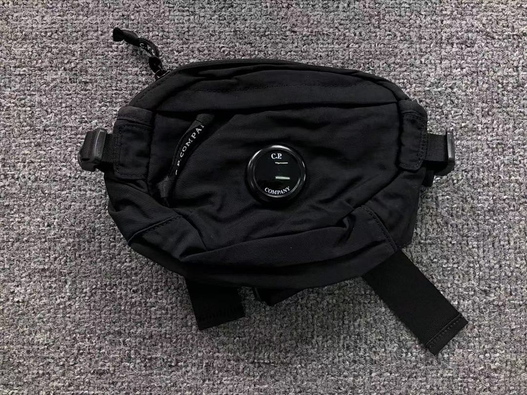 C.P. Company 138 CP BAG 411110529 (Long 21CM* Wide 6CM* High 15CM) - Image 4