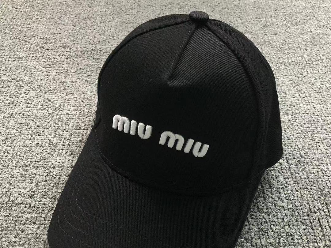 Miu Miu 88 M⭐U - Image 4