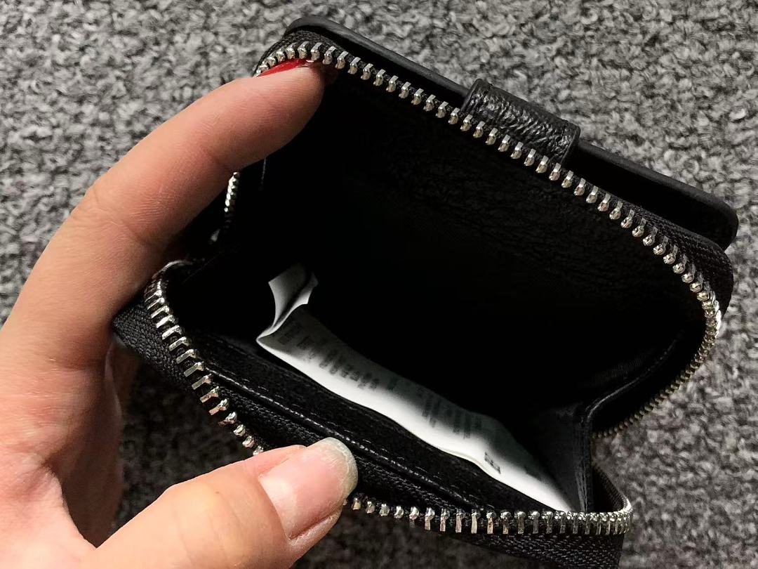 On Running 175 MAISON MARGIELA BAG 3206182321 (Long 10CM* Wide 3CM* High 8CM) - Image 11