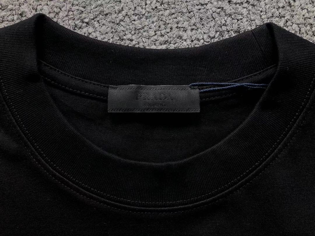 Prada 158 P⭐A⭐A T-SHIRT 22051212001 (Im 170Cm 60Kg I Wear Size S In The Phot) - Image 17