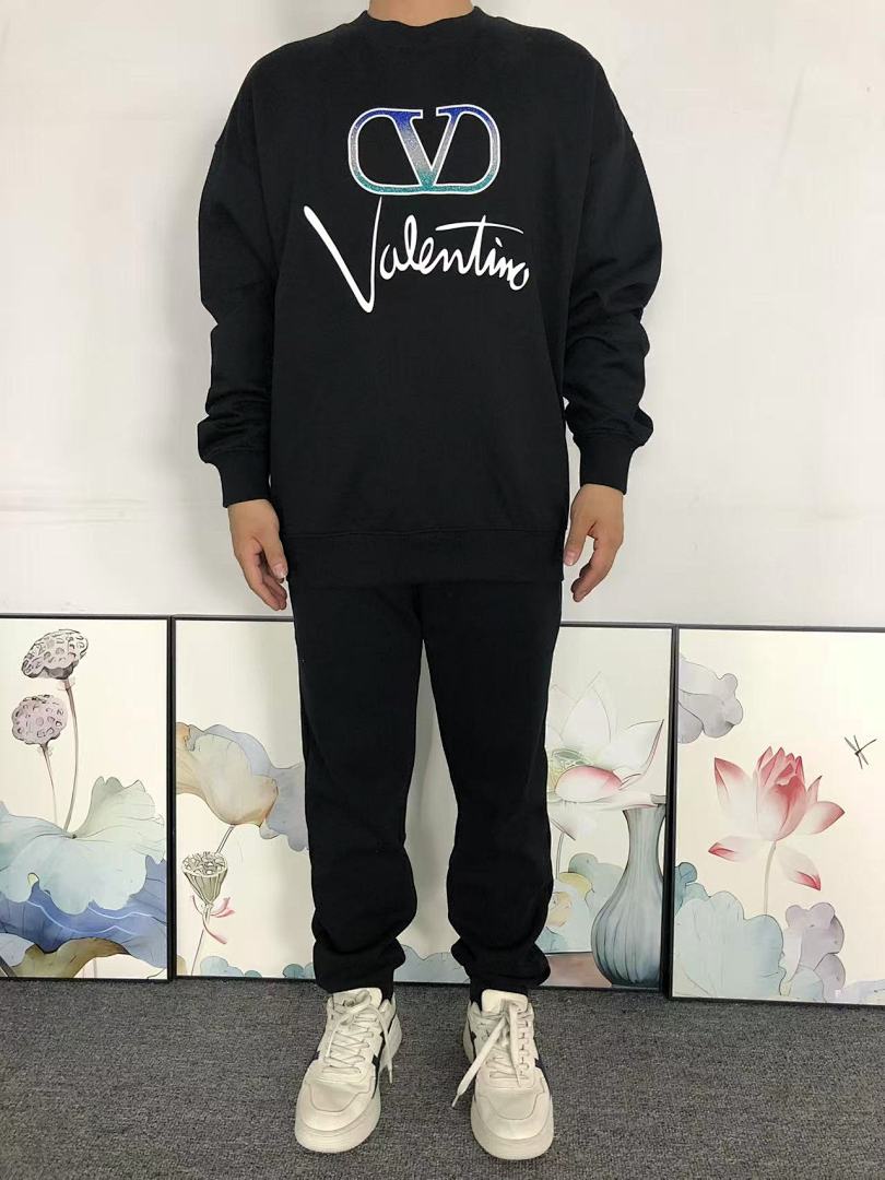 Valentino 165 VALENTINO HOODIE 5111402147 (Im 170Cm 60Kg I Wear Size M In The Phot) - Image 3