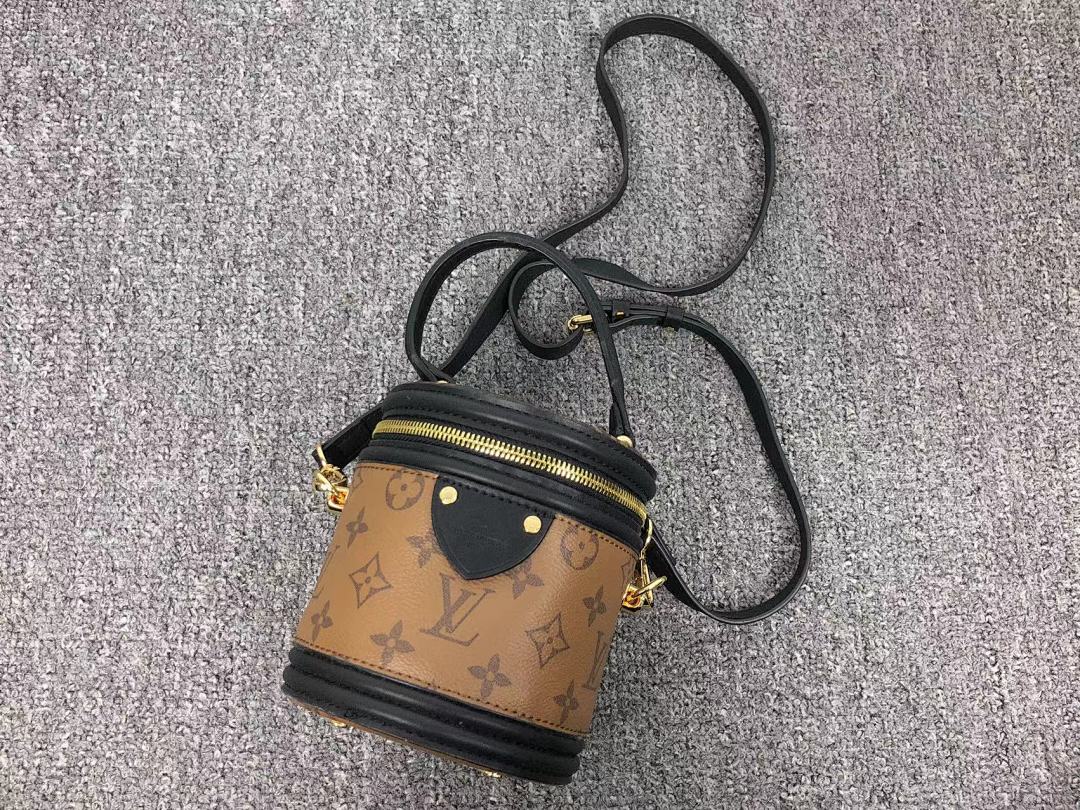Louis Vuitton 438 L⭐ BAG 412166124 (Long 13CM* Wide High 14CM) - Image 23