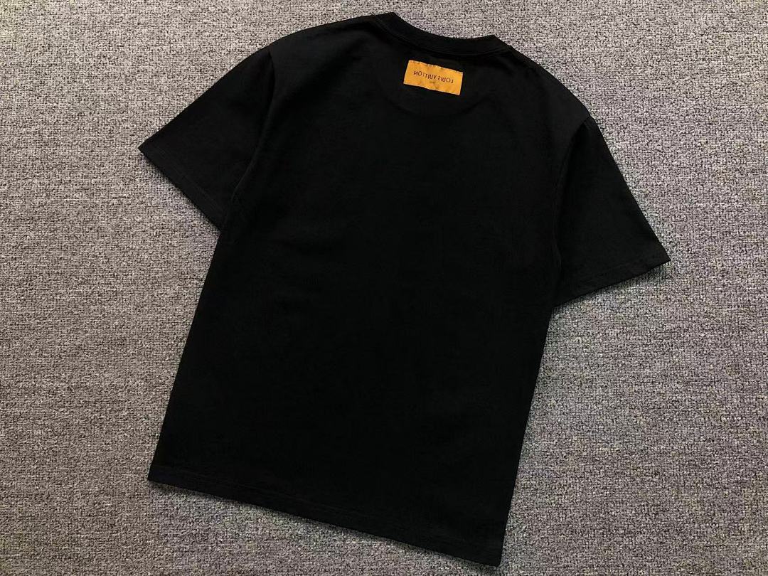 Louis Vuitton 158 L⭐ T-SHIRT 22040361001 (Im 170Cm 60Kg I Wear Size XS In The Phot) - Image 16