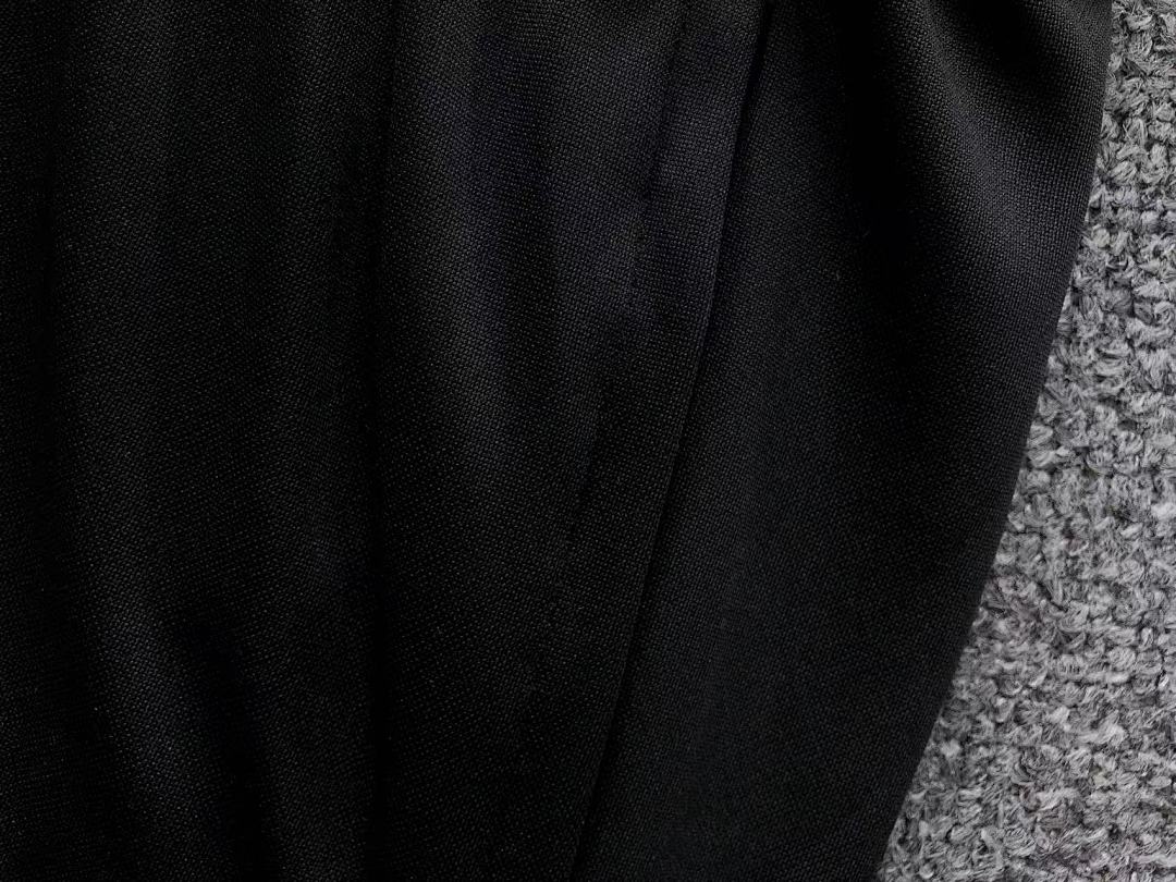 Chanel 135 FOOTBALL LONG SLEEVED TROUSERS - Image 25