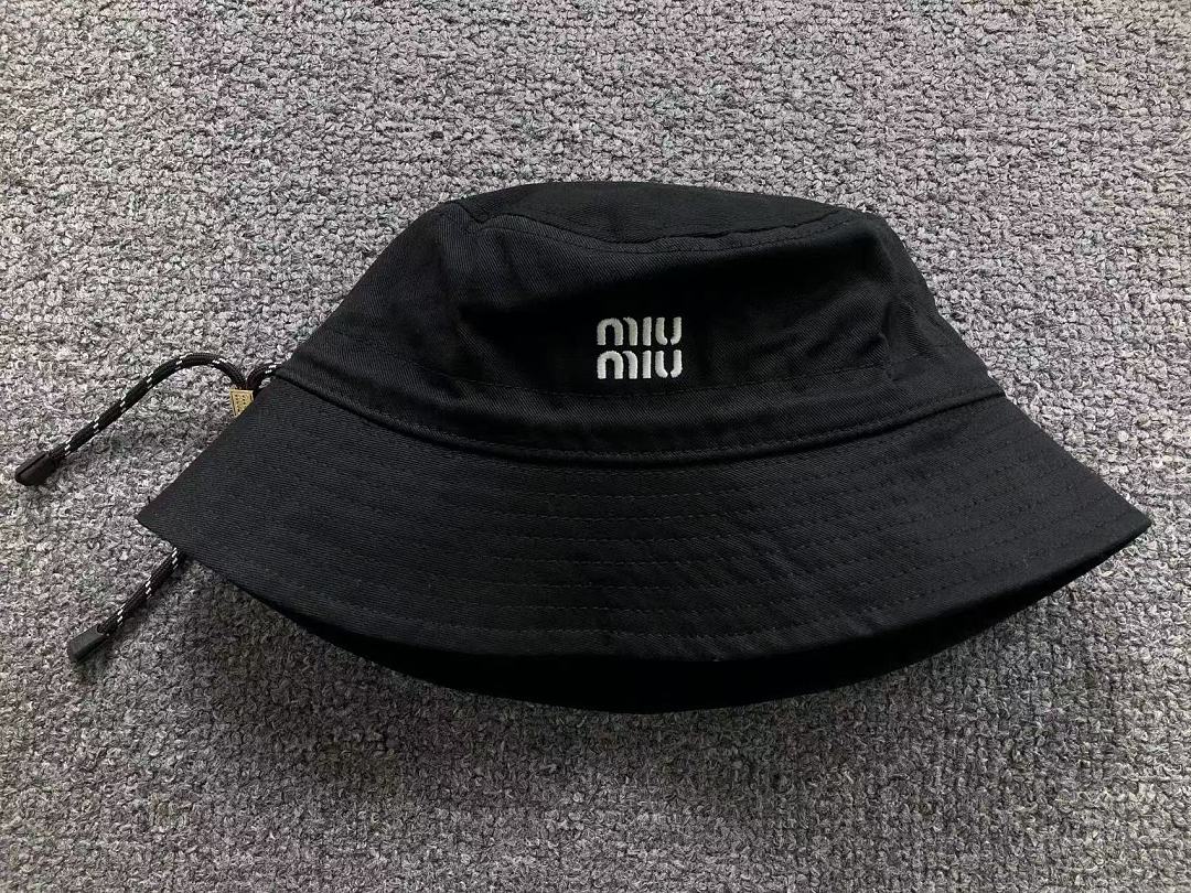 Miu Miu 79 M⭐U - Image 4