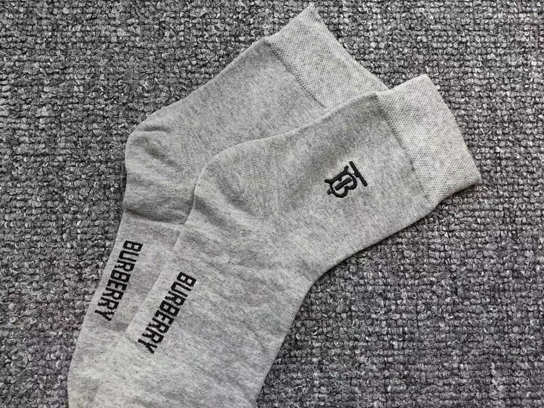 Burberry 69 B⭐R⭐E⭐RY - Image 4