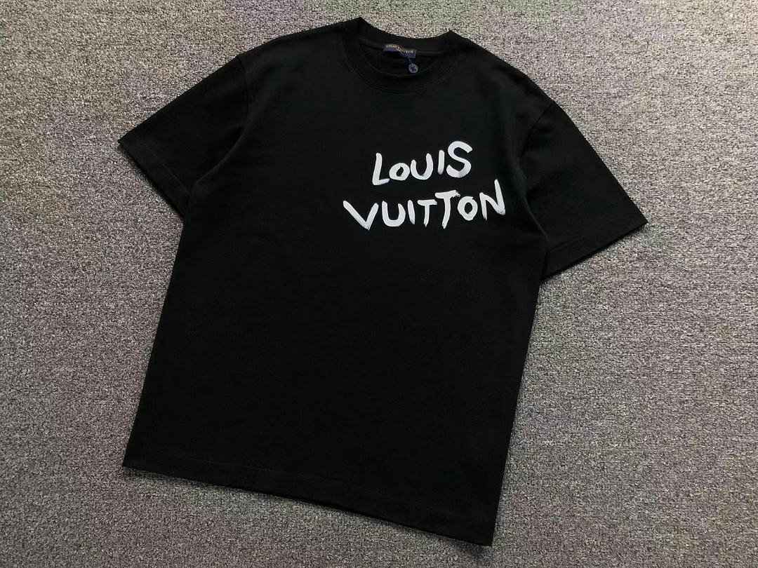 Louis Vuitton 115 L⭐ T-SHIRT 3205141221 (Im 170Cm 60Kg I Wear Size M In The Phot) - Image 11