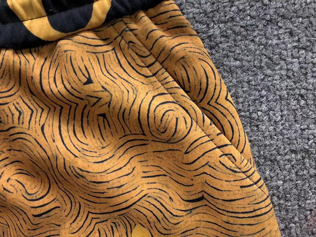 Louis Vuitton SHORTS175 L⭐ T-SHIRT SHORTS 22050510125 (Im 170Cm 60Kg I Wear Size L In The Phot) - Image 30