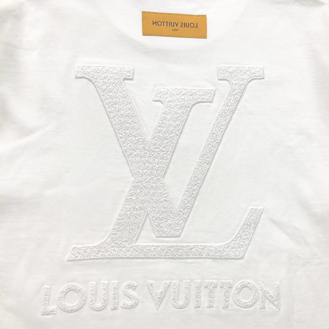 Louis Vuitton 108 L⭐ T-SHIRT 525220781 (Im 170Cm 60Kg I Wear Size S In The Phot) - Image 10