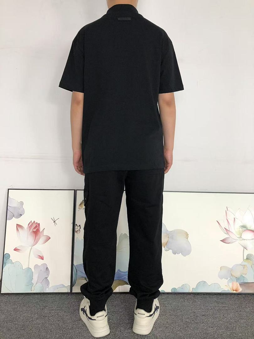 Fear of God 95 FOG T-SHIRT 41081408135 (Im 170Cm 60Kg I Wear Size XS In The Phot) - Image 4