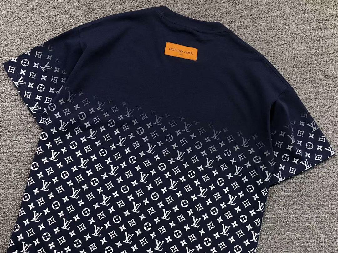 Louis Vuitton 115 L⭐ T-SHIRT 413272621 (Im 170Cm 60Kg I Wear Size S In The Phot) - Image 14