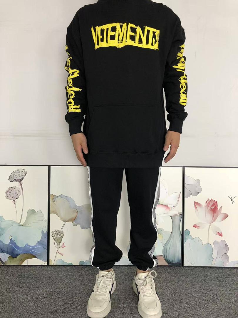 Vetements 158 VETEMENTS HOODIE 41091519145 (Im 170Cm 60Kg I Wear Size S In The Phot) - Image 3