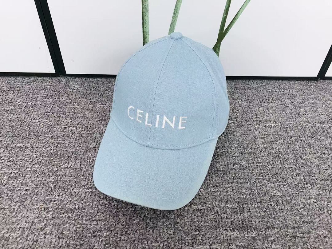 Celine 68 C⭐L⭐⭐E - Image 8