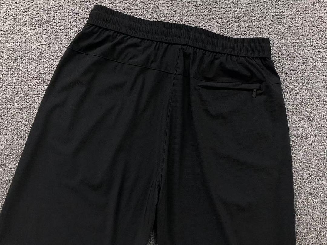 On Running 95 LULULEMON SHORTS 3103111203 (Im 170Cm 60Kg I Wear Size XL In The Phot) - Image 15