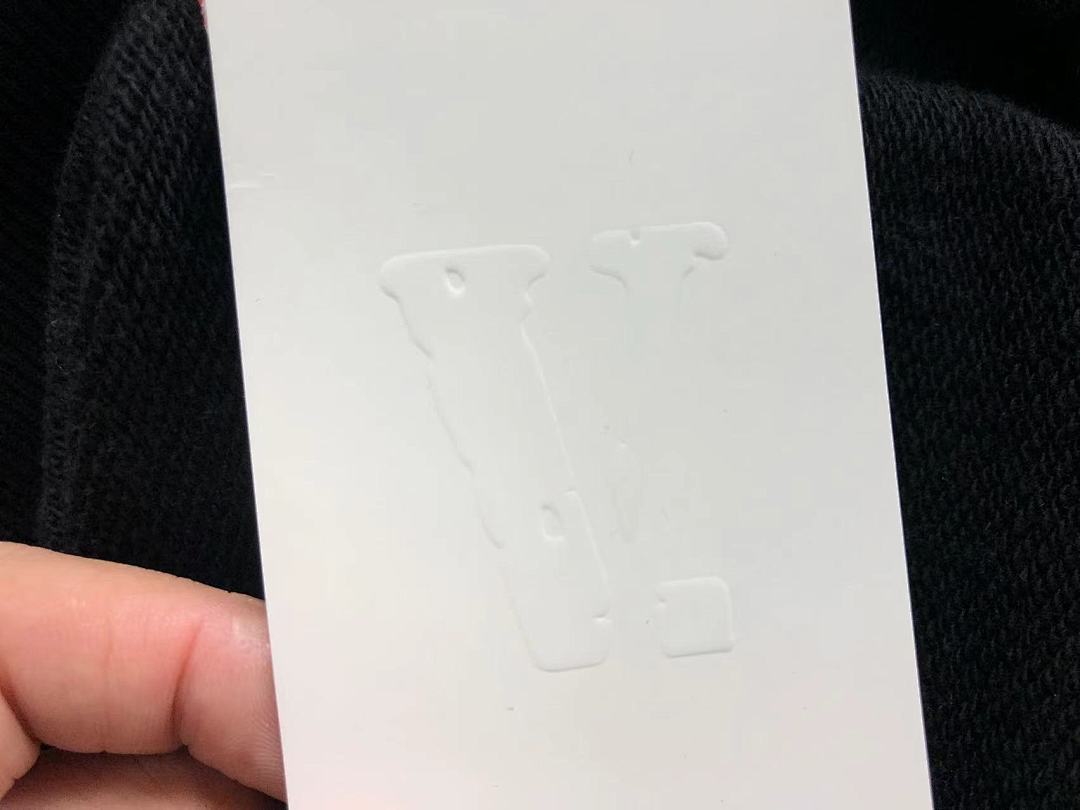 On Running 118 VLONE HOODIE 510113391 (Im 170Cm 60Kg I Wear Size S In The Phot) - Image 21