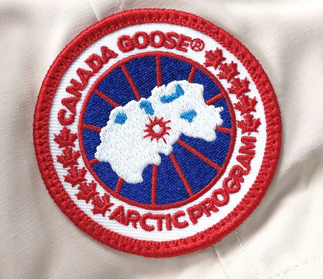 Canada Goose 498 C⭐N⭐⭐A G⭐⭐⭐E DOWN JACKETS FEMAIE - Image 9