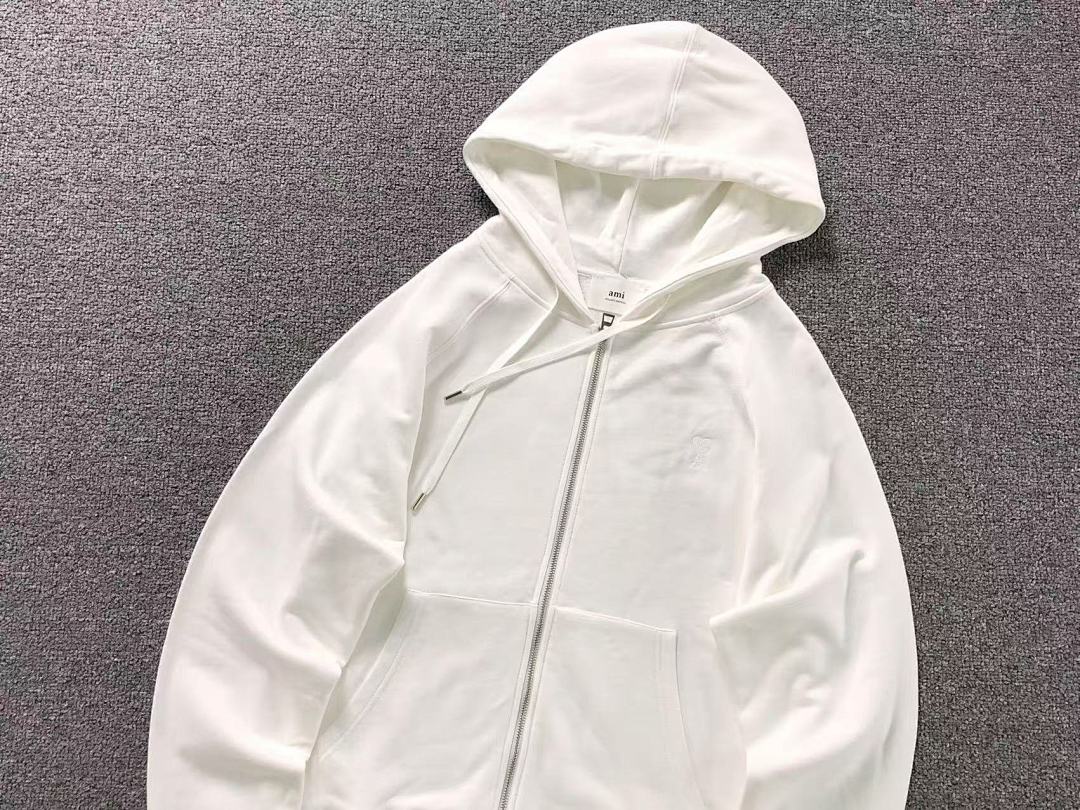 AMI 138 AMI HOODIE 3108210121 (Im 170Cm 60Kg I Wear Size M In The Phot) - Image 8