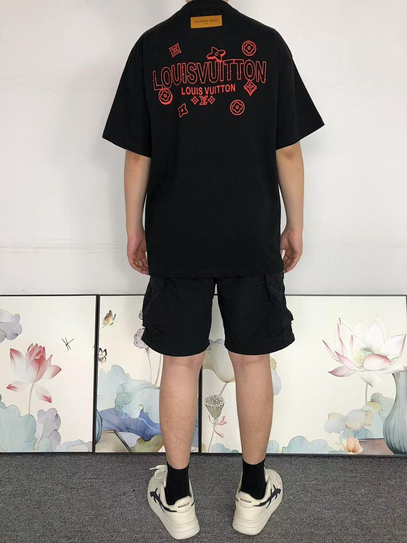 Louis Vuitton 118 L⭐ T-SHIRT 41080209133 (Im 170Cm 60Kg I Wear Size XL In The Phot) - Image 4